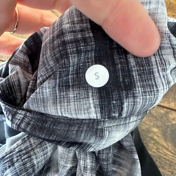 Lululemon The Plaid men’s shorts small 10” inseam liner less pockets - Picture 6 of 9